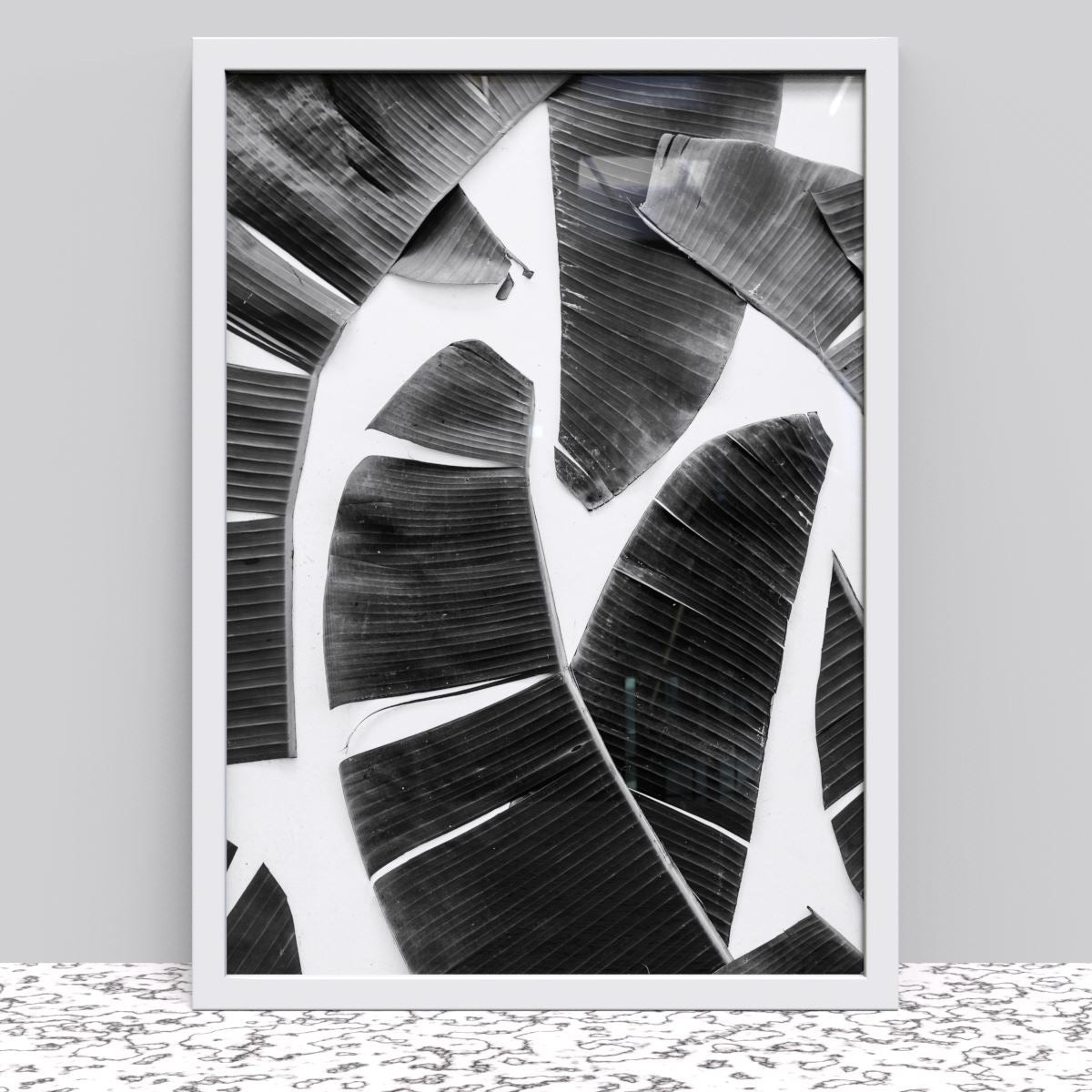 Black White Oak Photo Frame for A1 59.4 x 84.1 cm (23.4x33.1 Inches) Picture Photo Poster, Hang on wall - Framesplus.co.uk
