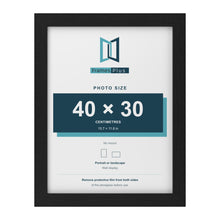 Black picture frame for a 40 x 30 cm photo