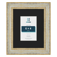 Cassis Cream 10 x 8 inch picture frame with a black mount for a 6 x 4 inch photo