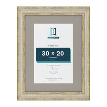 Cassis Cream 40 x 30 cm picture frame with a dawn grey mount for a 30 x 20 cm photo