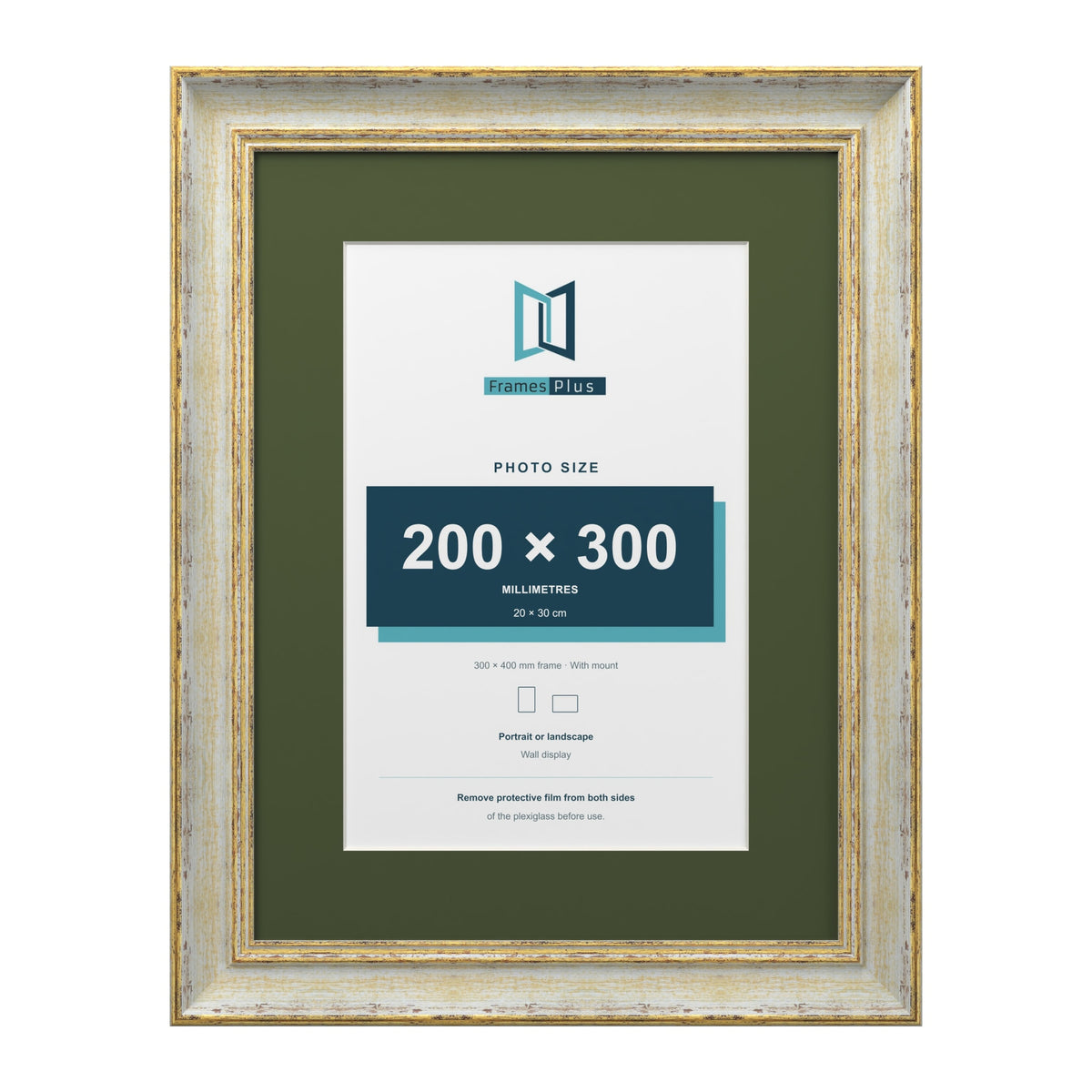 Cassis Cream 40 x 30 cm picture frame with a green mount for a 30 x 20 cm photo