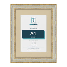 Cassis Cream 40 x 30 cm picture frame with an ivory mount for an A4 photo