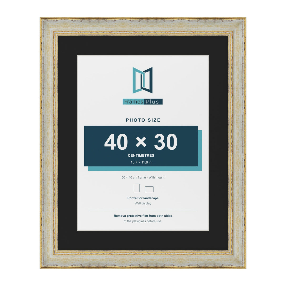 Cassis Cream 50 x 40 cm picture frame with a black mount for a 40 x 30 cm photo