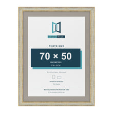 Cassis Cream 80 x 60 cm picture frame with a dawn grey mount for a 70 x 50 cm photo