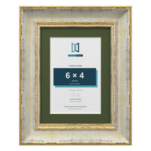Cassis Cream 8 x 6 inch picture frame with a green mount for a 6 x 4 inch photo
