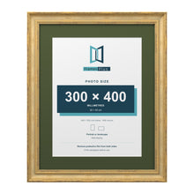 Cassis Gold 50 x 40 cm picture frame with a green mount for a 40 x 30 cm photo