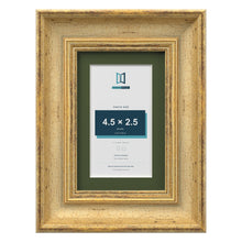 Cassis Gold 6 x 4 inch picture frame with a green mount for a 4.5 x 2.5 inch photo