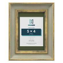 Cassis Green 7 x 5 inch picture frame with a green mount for a 5 x 4 inch photo