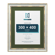 Cassis Light Grey 50 x 40 cm picture frame with a green mount for a 40 x 30 cm photo