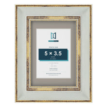 Cassis Light Grey 7 x 5 inch picture frame with a dawn grey mount for a 5 x 3.5 inch photo