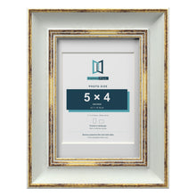Cassis Light Grey 7 x 5 inch picture frame with a white mount for a 5 x 4 inch photo