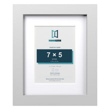 Classic White 10 x 8 inch picture frame with a white mount for a 7 x 5 inch photo