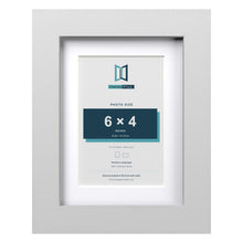 Classic White 8 x 6 inch picture frame with a white mount for a 6 x 4 inch photo