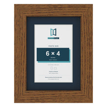 Dark Oak 8 x 6 inch picture frame with a Pacific Blue mount for a 6 x 4 inch photo
