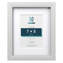 Devon White 10 x 8 inch picture frame with a white mount for a 7 x 5 inch photo