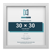 Devon White picture frame for a 30 x 30 cm photo