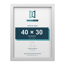 Devon White picture frame for a 40 x 30 cm photo