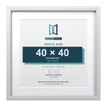 Devon White 50 x 50 cm picture frame with a white mount for a 40 x 40 cm photo