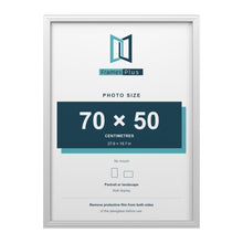 Devon White picture frame for a 70 x 50 cm photo