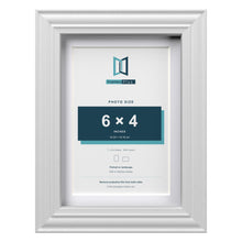 Devon White 7 x 5 inch picture frame with a white mount for a 6 x 4 inch photo