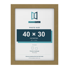 Gold picture frame for a 40 x 30 cm photo