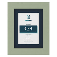 Green 8 x 6 inch picture frame with a Pacific Blue mount for a 6 x 4 inch photo