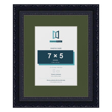 Louis Black 10 x 8 inch picture frame with a green mount for a 7 x 5 inch photo