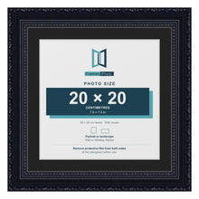 Louis Black 25 x 25 cm picture frame with a black mount for a 20 x 20 cm photo