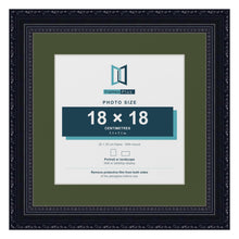 Louis Black 25 x 25 cm picture frame with a green mount for an 18 x 18 cm photo