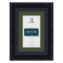 Louis Black 6 x 4 inch picture frame with a green mount for a 4.5 x 2.5 inch photo