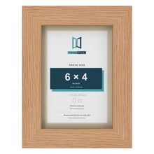 Oak 7 x 5 inch picture frame with an ivory mount for a 6 x 4 inch photo