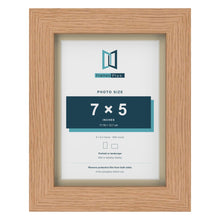 Oak 8 x 6 inch picture frame with an ivory mount for a 7 x 5 inch photo